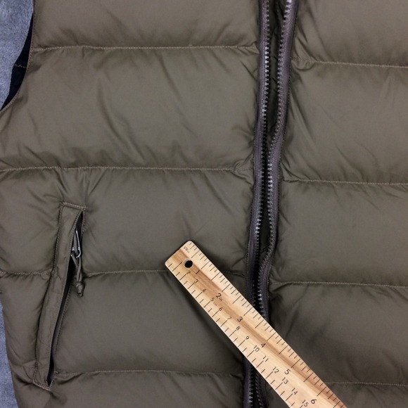 Mountain Equipment MEC Down Vest Mens XS Puffer Khaki Hiking Outdoors Vtg - Picture 9 of 15